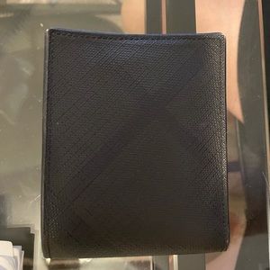 Burberry wallet
